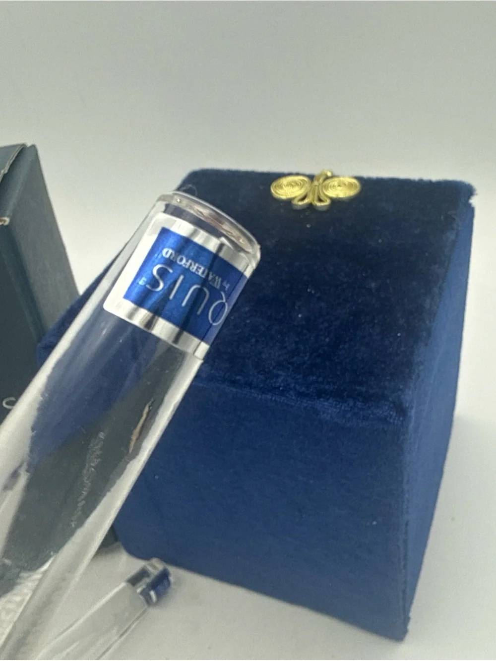Pair Of Marquis by Waterford Crystal Brookside Clear Wine Bottle Stoppers New